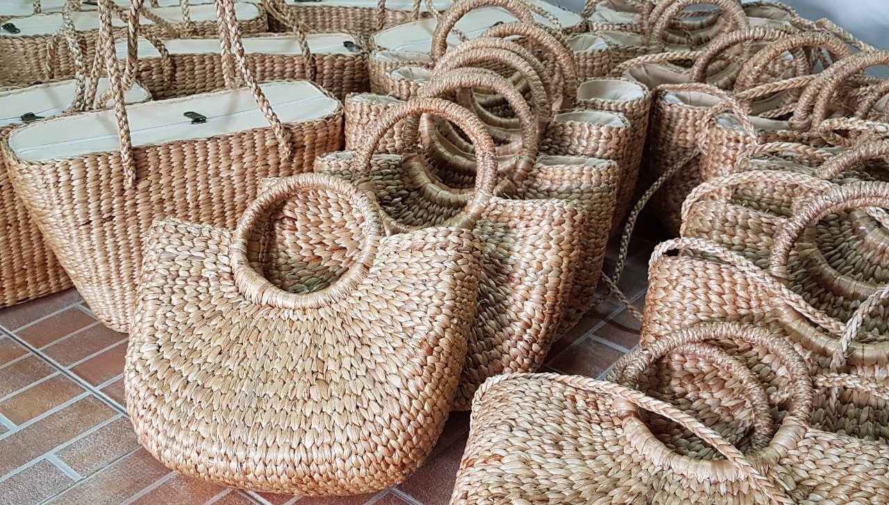 Handmade Rattan Beach Bag From Thailand - Luxury Wedding Invitations,  Handmade Invitations & Wedding Favors